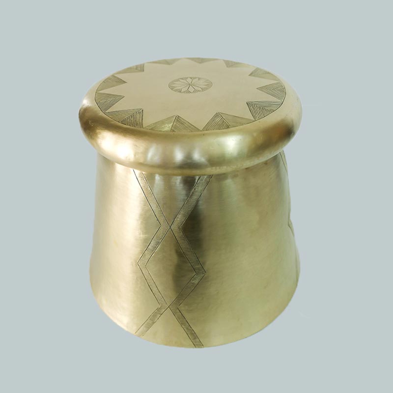 de-table-stool-_-brass-gold